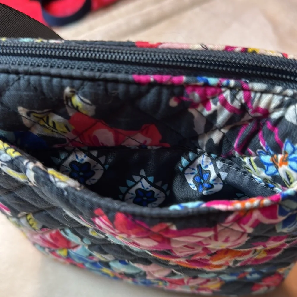 Vera Bradley Crossbody PRETTY POSIES Floral Quilted Purse Handbag - Picture 11 of 13